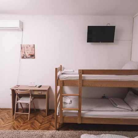 De Lux Apartment & Rooms Emilia Banja Luka Eksteriør billede
